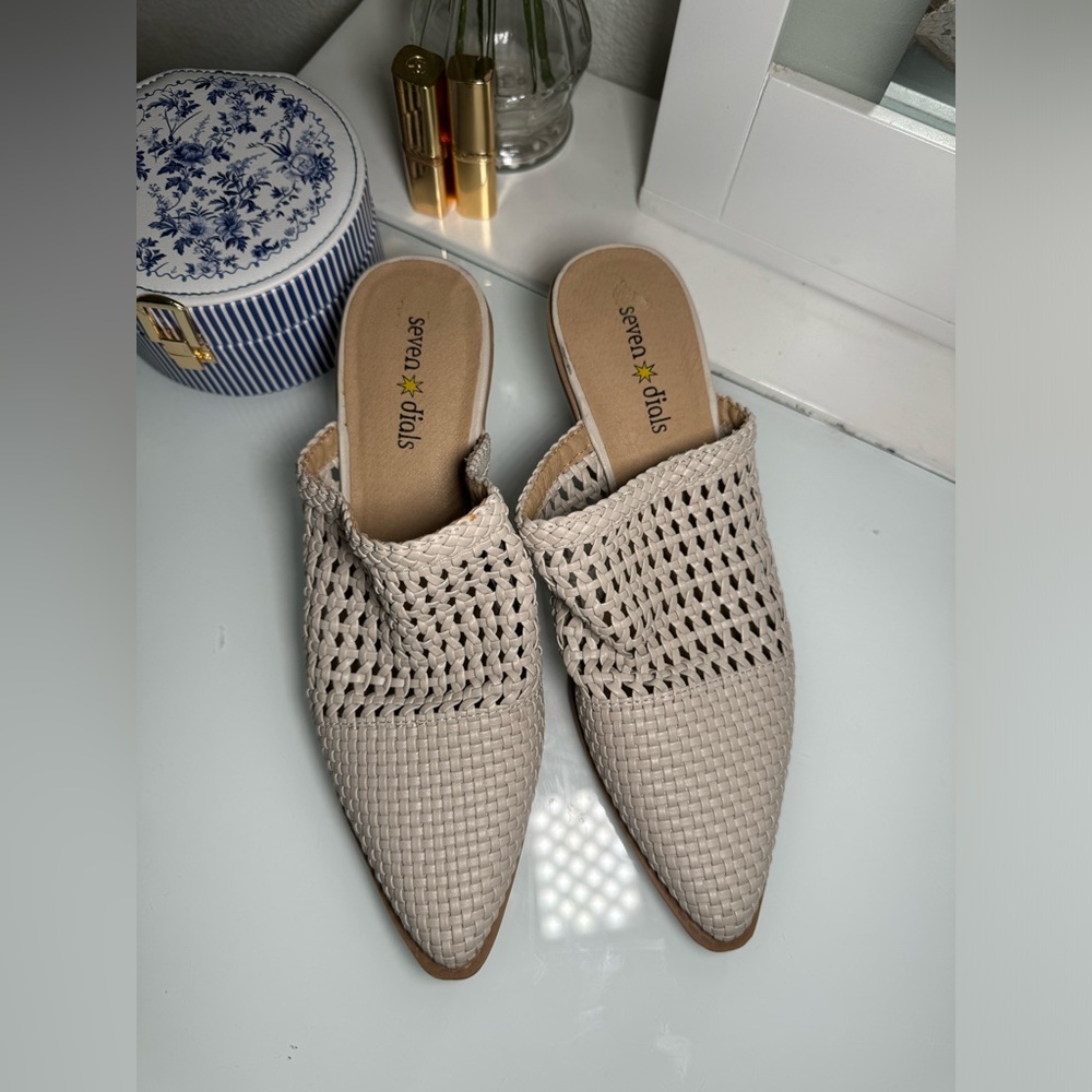 Seven Dials Women's Beige Woven Mules